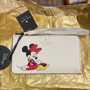 Kate Spade c Disney Minnie Mouse Wristlet Wallet KG659